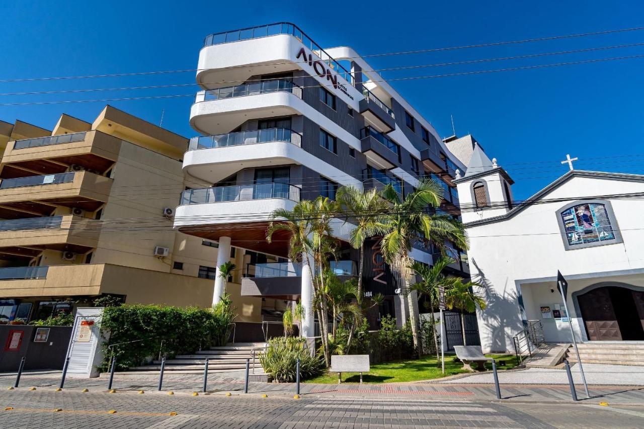 AION suítes 103 - Compacto e luxuoso Loft - Rooftop com piscina e academia - À poucos passos da praia Bombinhas Exterior foto